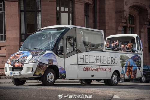 符合海德堡城市体量的迷你观光敞篷巴士来啦